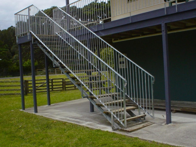 External staircase - Galvanised steel balustrades