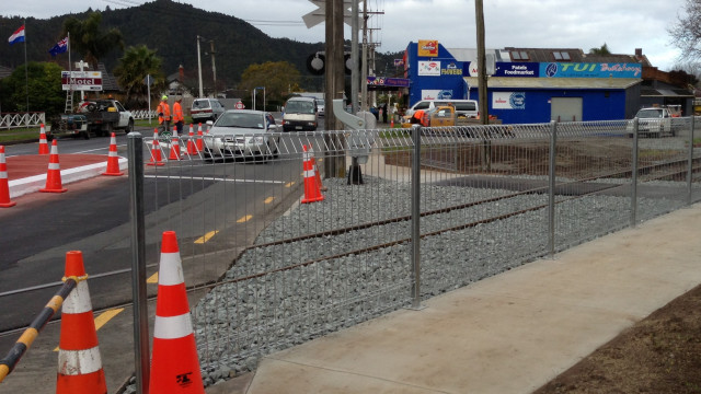 Fencing panels - Kamo Rd Railway Crossing