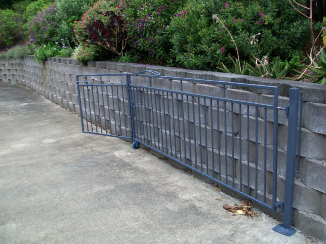 The Davis Bifold - Completely open