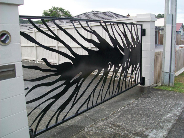 The Splatter - profile cut, manual gate